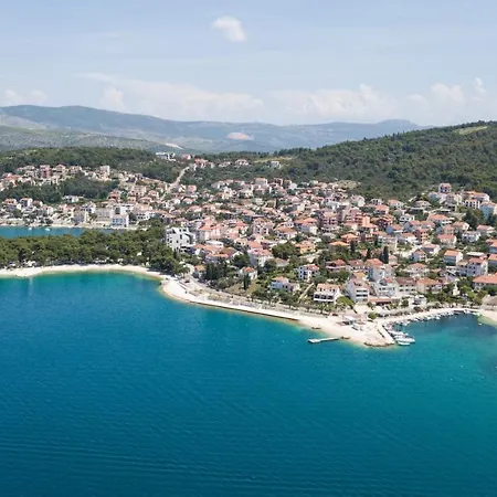 Family Friendly With A Swimming Pool Okrug Gornji, Ciovo - 12377 * Trogir