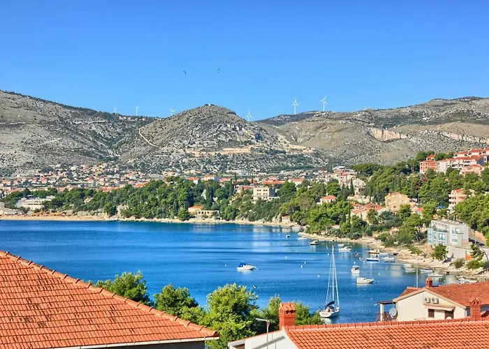 Family Friendly With A Swimming Pool Okrug Gornji, Ciovo - 12377 Τρογκίρ
