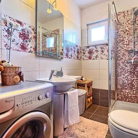 Διαμέρισμα Family Friendly With A Swimming Pool Okrug Gornji, Ciovo - 12377